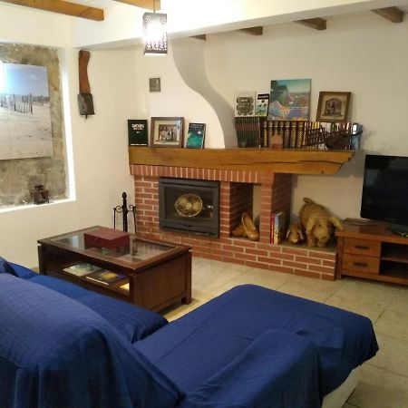 Casa Con Vistas En Ucieda Villa Luaran gambar
