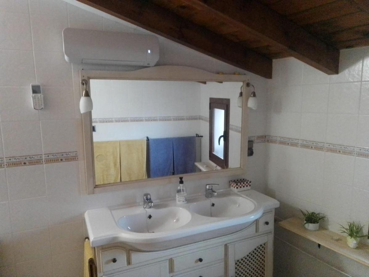 Casa Con Vistas En Ucieda Villa Luaran gambar